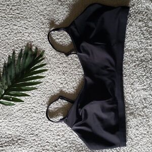 NWOT Parade Scoop EcoSplash Bikini Top in Eightball
